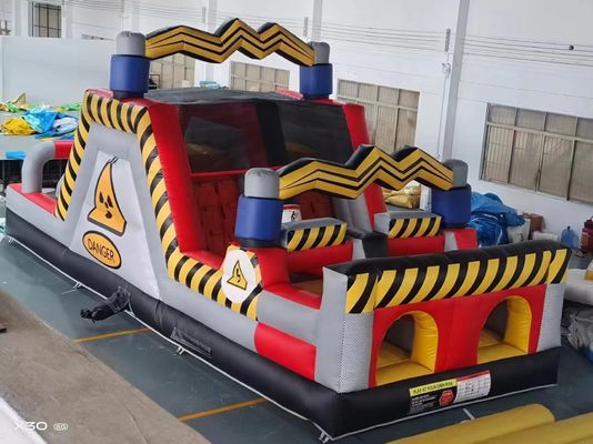 বিপজ্জনক বাধা দুটি স্লাইড সহ inflatable ঝাঁকুনি ঘর কাসল
