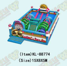 কাস্টমাইজড আইপি রঙিন শিশু মজা পার্ক Inflatable স্লাইড Bouncy