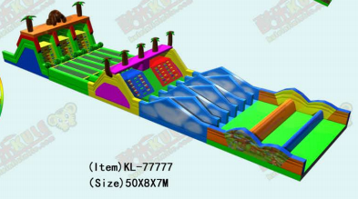 প্রাণবন্ত উজ্জ্বল রঙের ইনফ্ল্যাটেবল বাধার খেলা অ্যাডভেঞ্চার আনন্দ